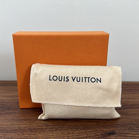 Louis Vuitton LV twist compact wallet black - Picture 8 of 9